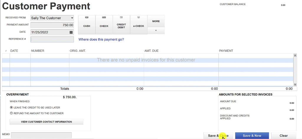 Creating a customer credit in QuickBooks Desktop.