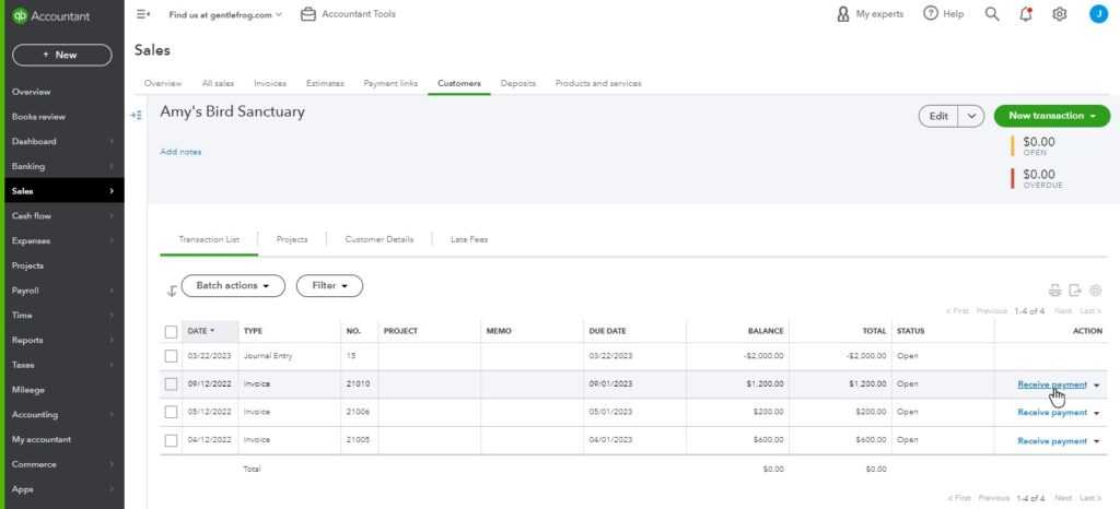 Receiving a payment from the customer screen in QuickBooks Online.